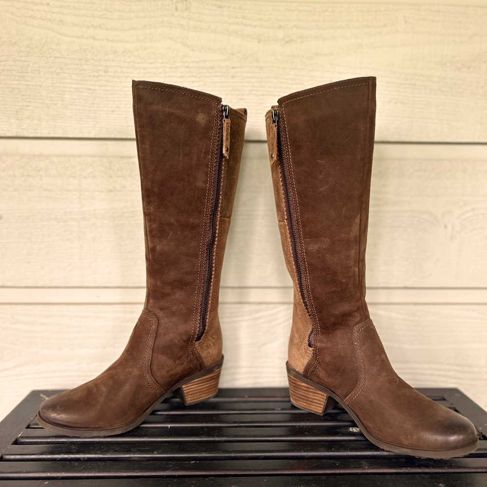 NEW Teva Anaya knee high leather heeled boots. Waterproof